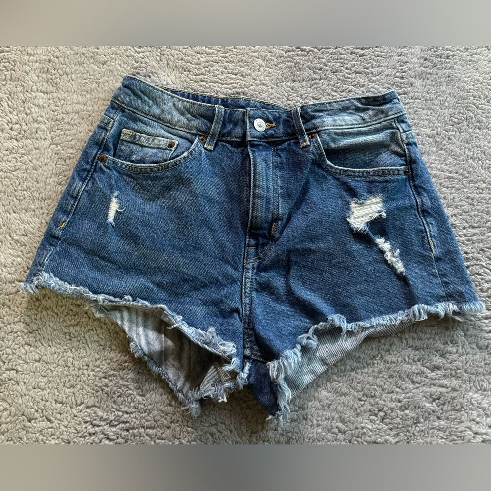 Divided by H&M Jean Shorts - Women’s Size 6